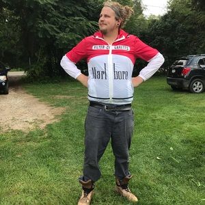 Meet your Posher, Sam